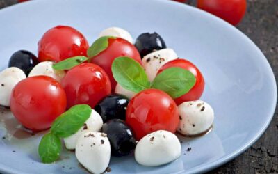 Blueberry Cherry Tomato Caprese Salad
